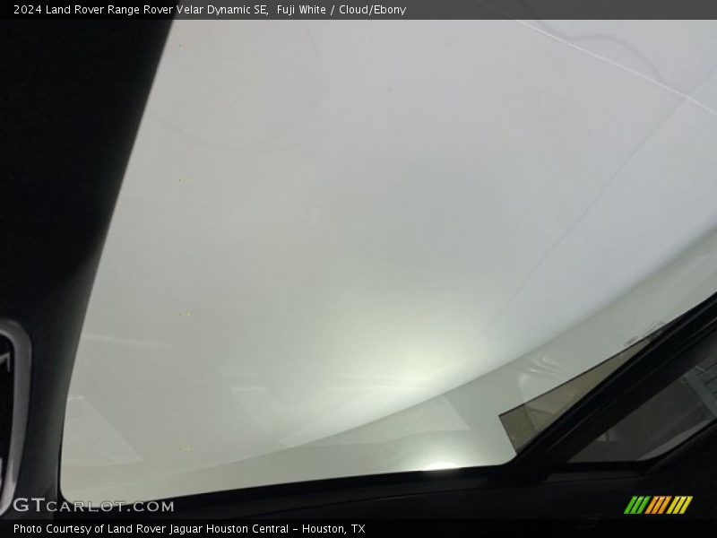 Fuji White / Cloud/Ebony 2024 Land Rover Range Rover Velar Dynamic SE