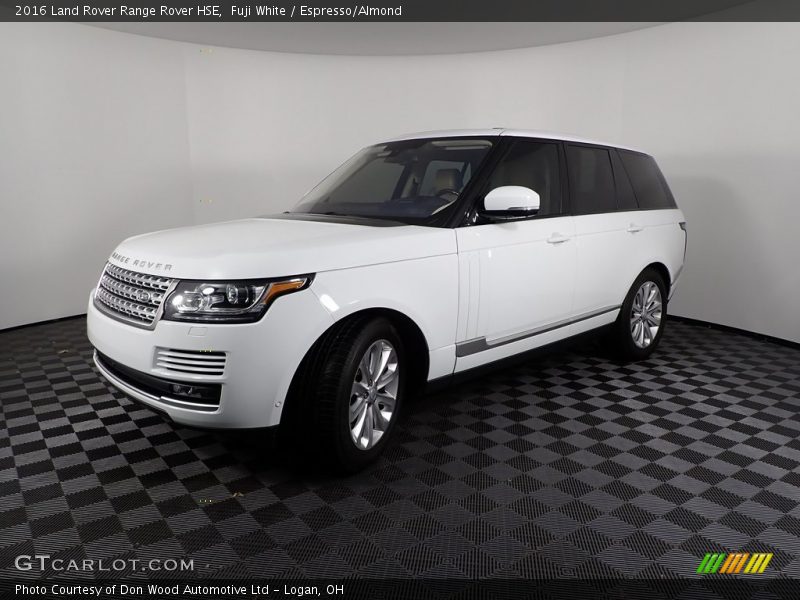 Fuji White / Espresso/Almond 2016 Land Rover Range Rover HSE