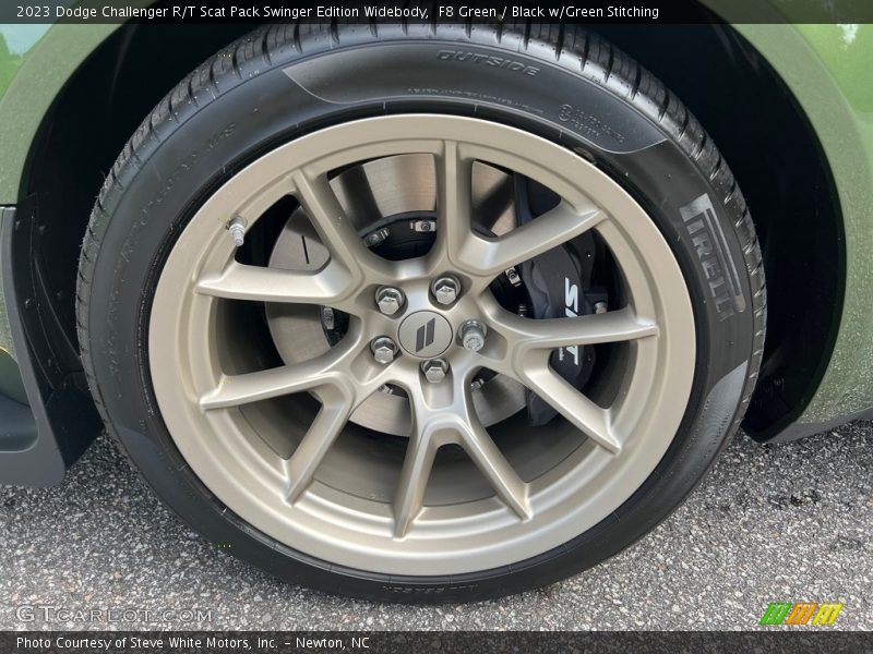  2023 Challenger R/T Scat Pack Swinger Edition Widebody Wheel