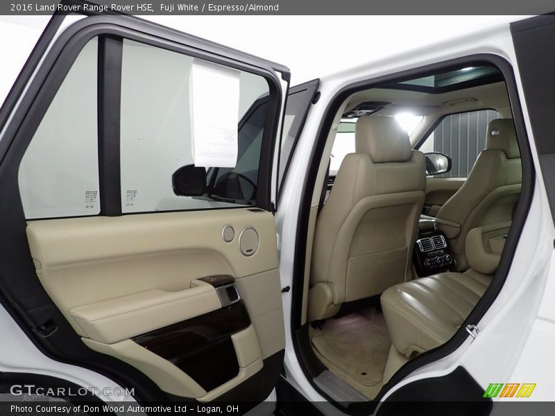 Fuji White / Espresso/Almond 2016 Land Rover Range Rover HSE