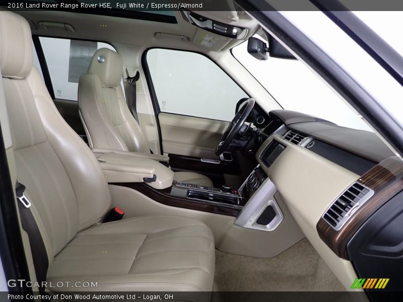 Fuji White / Espresso/Almond 2016 Land Rover Range Rover HSE