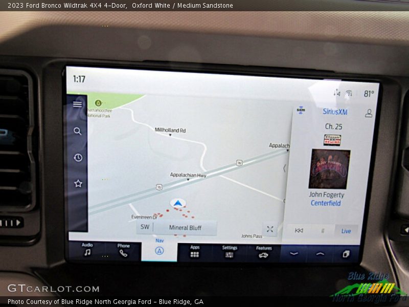 Oxford White / Medium Sandstone 2023 Ford Bronco Wildtrak 4X4 4-Door