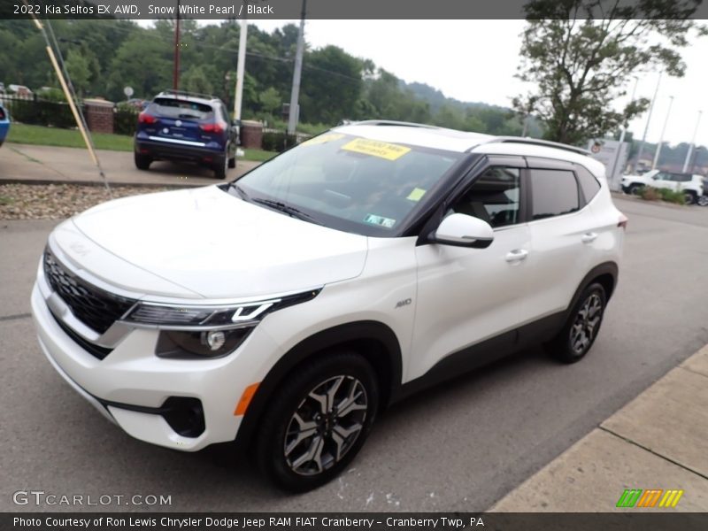 Snow White Pearl / Black 2022 Kia Seltos EX AWD