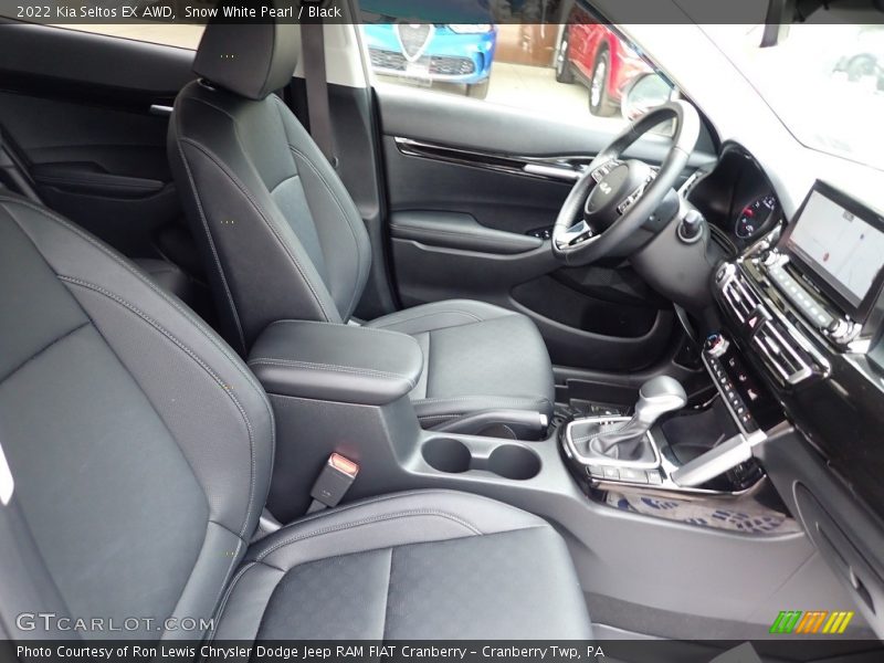 Snow White Pearl / Black 2022 Kia Seltos EX AWD