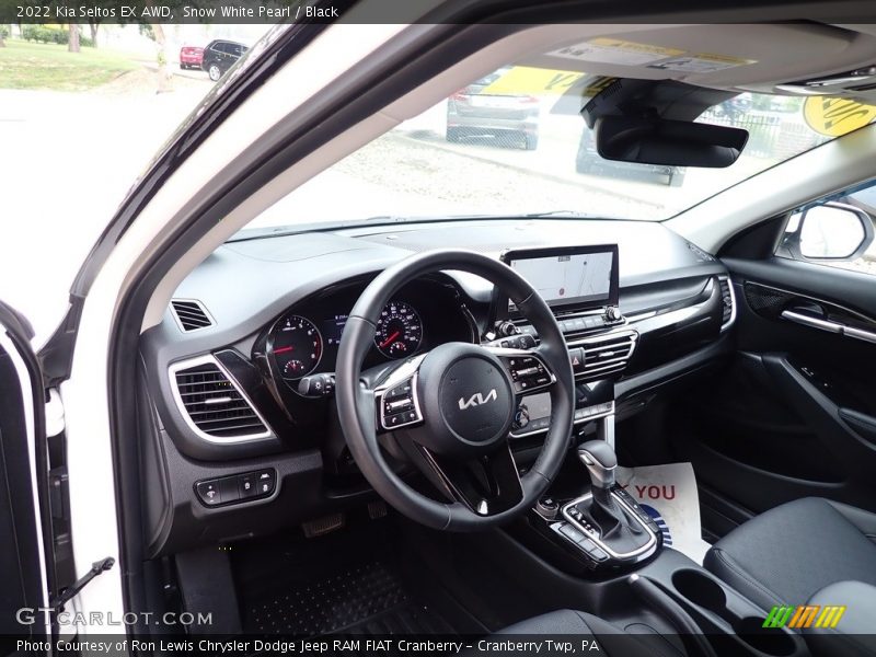 Snow White Pearl / Black 2022 Kia Seltos EX AWD