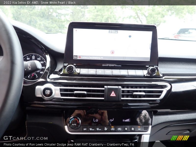 Snow White Pearl / Black 2022 Kia Seltos EX AWD