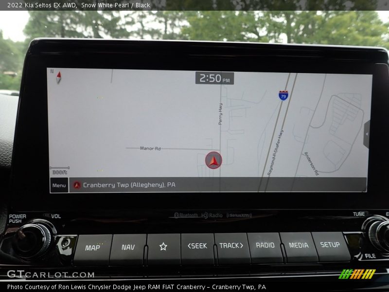 Snow White Pearl / Black 2022 Kia Seltos EX AWD