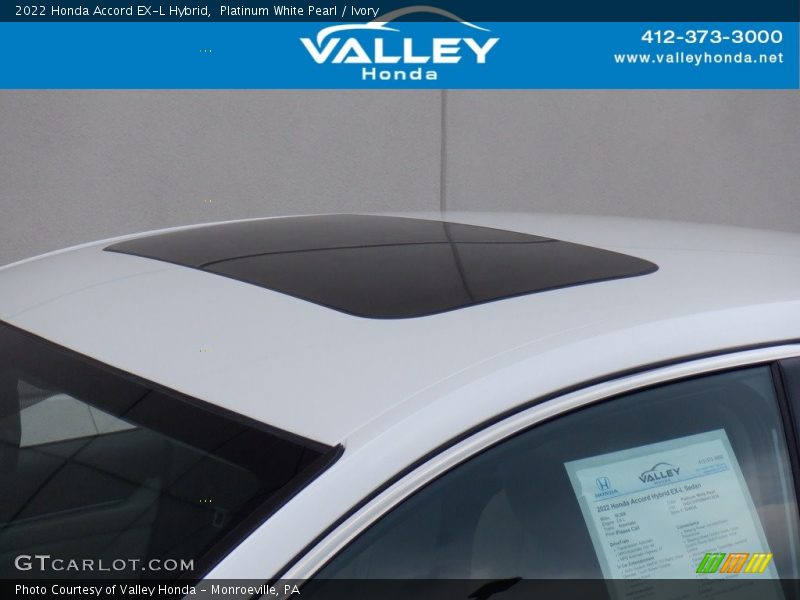 Platinum White Pearl / Ivory 2022 Honda Accord EX-L Hybrid