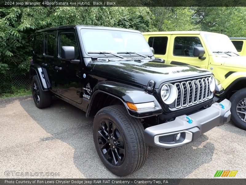 Front 3/4 View of 2024 Wrangler 4-Door Sahara 4xe Hybrid