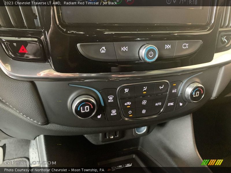 Radiant Red Tintcoat / Jet Black 2023 Chevrolet Traverse LT AWD