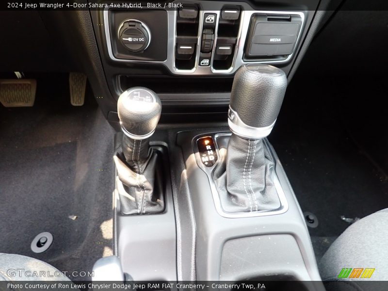  2024 Wrangler 4-Door Sahara 4xe Hybrid 8 Speed Automatic Shifter