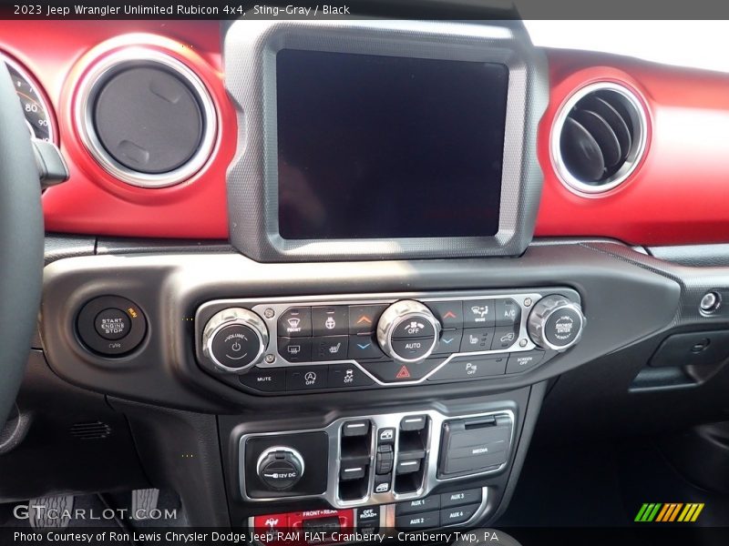 Controls of 2023 Wrangler Unlimited Rubicon 4x4