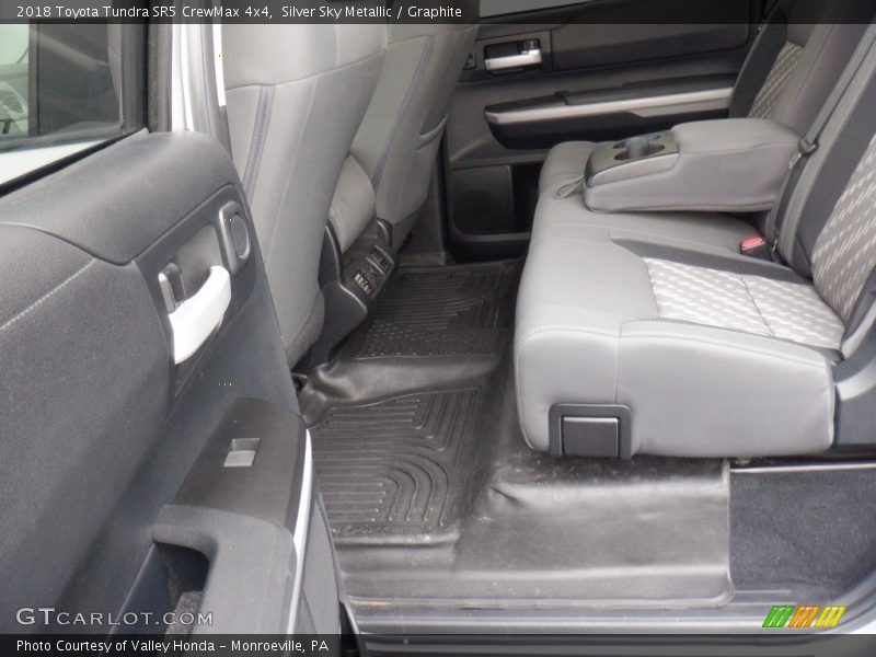 Silver Sky Metallic / Graphite 2018 Toyota Tundra SR5 CrewMax 4x4