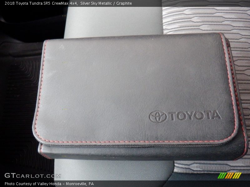 Silver Sky Metallic / Graphite 2018 Toyota Tundra SR5 CrewMax 4x4