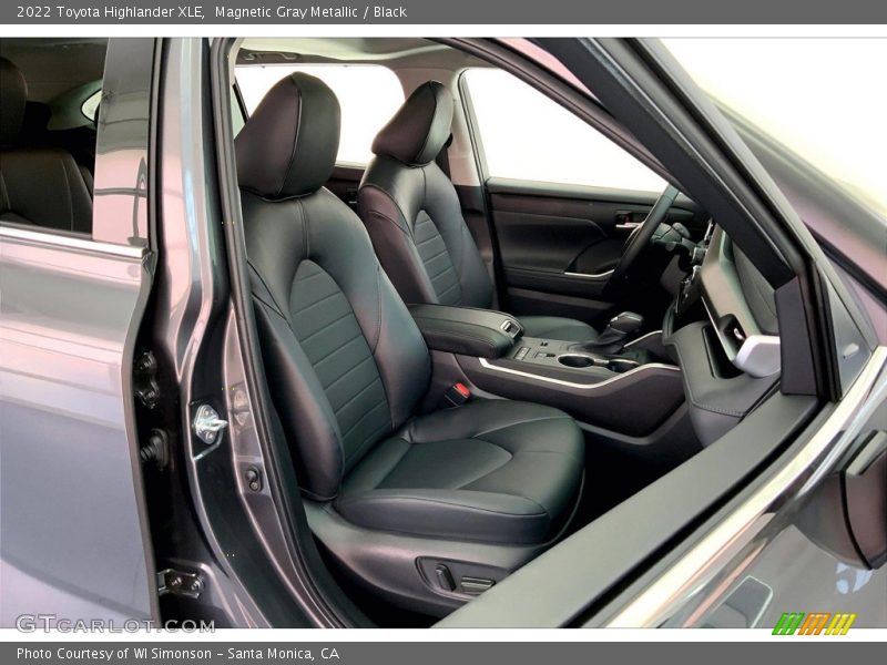 Front Seat of 2022 Highlander XLE