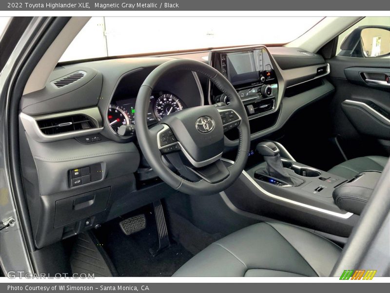  2022 Highlander XLE Black Interior