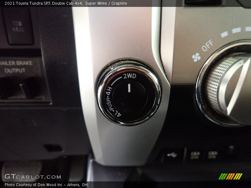 Super White / Graphite 2021 Toyota Tundra SR5 Double Cab 4x4