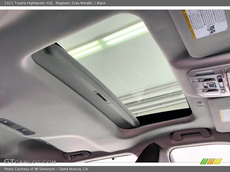 Sunroof of 2022 Highlander XLE