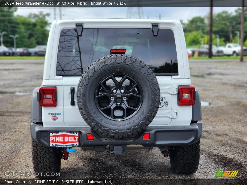  2024 Wrangler 4-Door Willys 4xe Hybrid Wheel