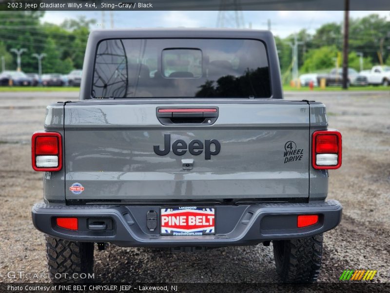 Sting-Gray / Black 2023 Jeep Gladiator Willys 4x4