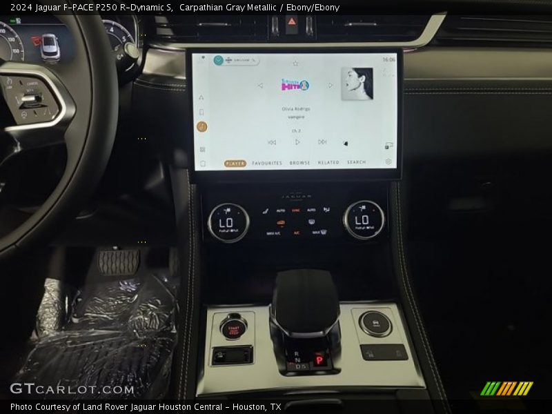 Carpathian Gray Metallic / Ebony/Ebony 2024 Jaguar F-PACE P250 R-Dynamic S