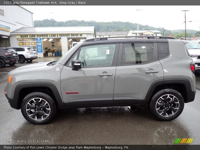  2023 Renegade Trailhawk 4x4 Sting-Gray