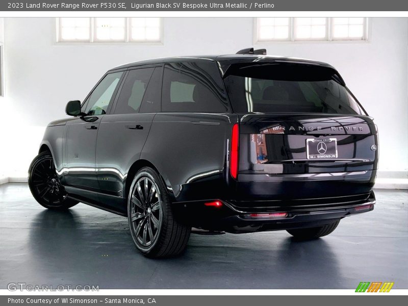 Ligurian Black SV Bespoke Ultra Metallic / Perlino 2023 Land Rover Range Rover P530 SE