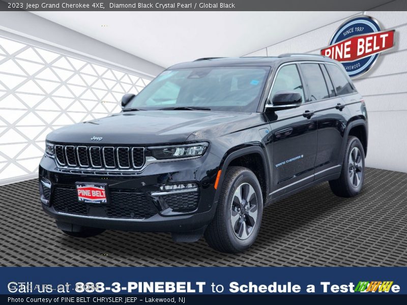 Diamond Black Crystal Pearl / Global Black 2023 Jeep Grand Cherokee 4XE