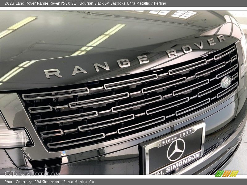 Ligurian Black SV Bespoke Ultra Metallic / Perlino 2023 Land Rover Range Rover P530 SE