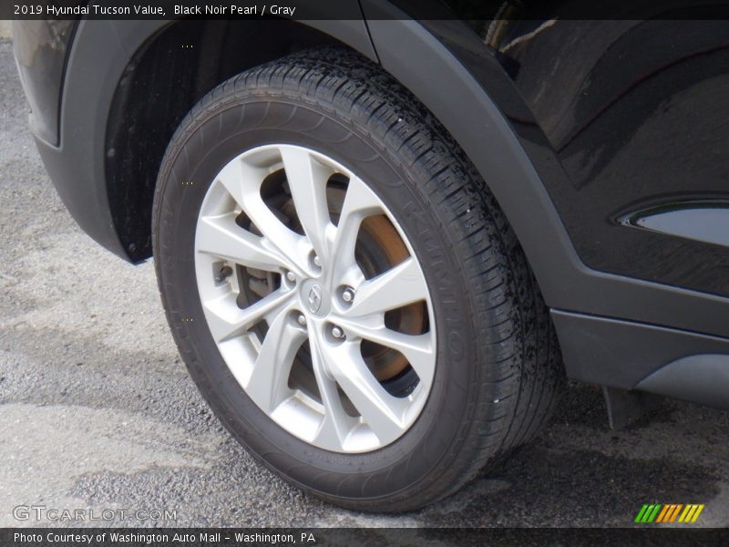 Black Noir Pearl / Gray 2019 Hyundai Tucson Value