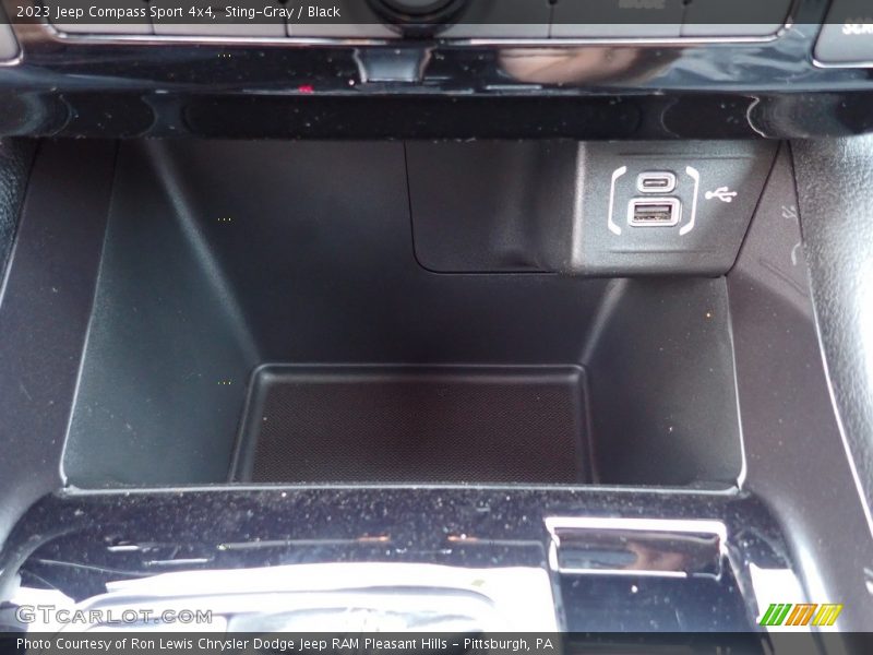 Sting-Gray / Black 2023 Jeep Compass Sport 4x4