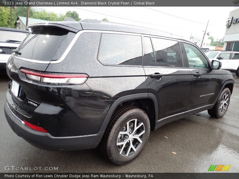 Diamond Black Crystal Pearl / Global Black 2023 Jeep Grand Cherokee L Limited 4x4