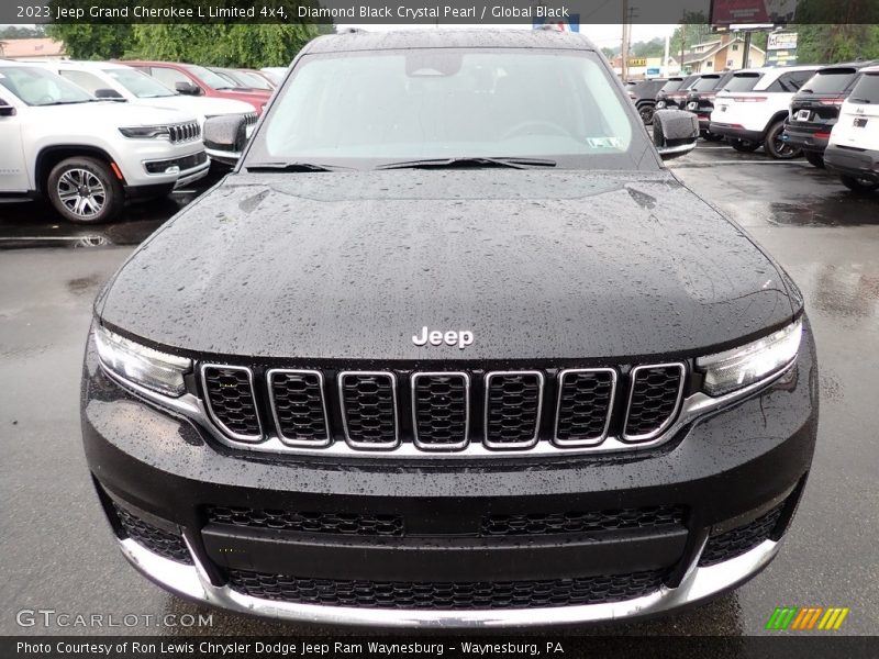 Diamond Black Crystal Pearl / Global Black 2023 Jeep Grand Cherokee L Limited 4x4
