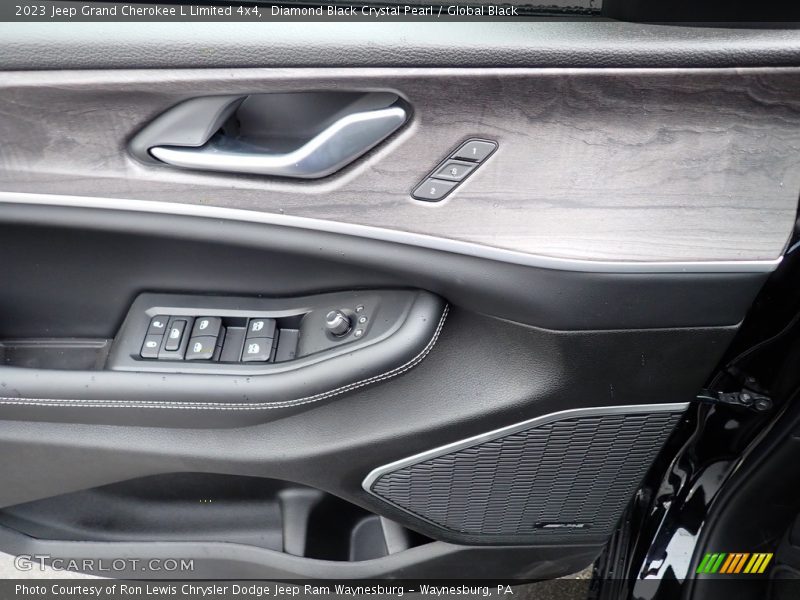 Diamond Black Crystal Pearl / Global Black 2023 Jeep Grand Cherokee L Limited 4x4