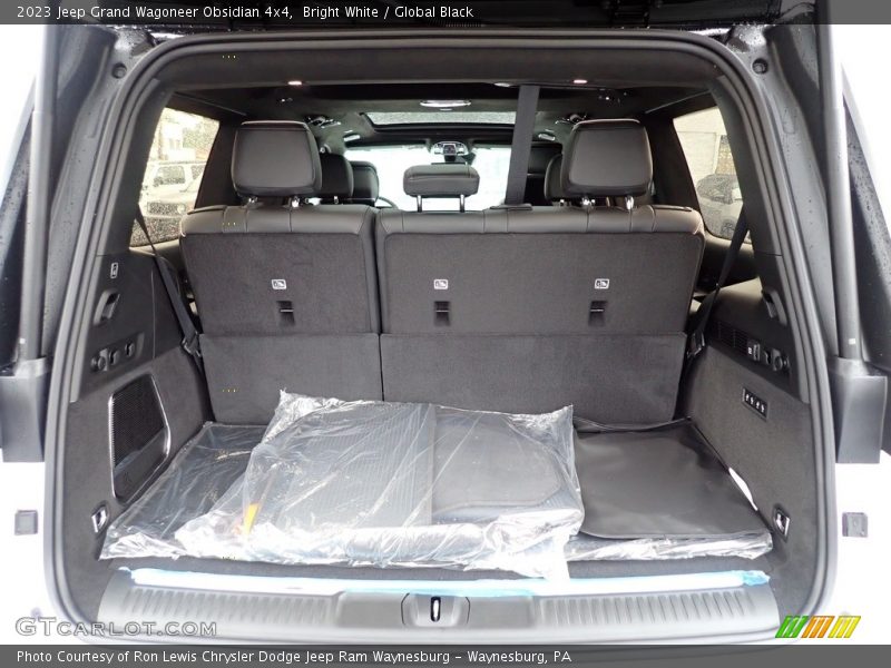  2023 Grand Wagoneer Obsidian 4x4 Trunk