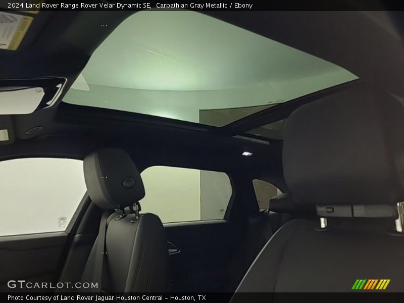 Sunroof of 2024 Range Rover Velar Dynamic SE