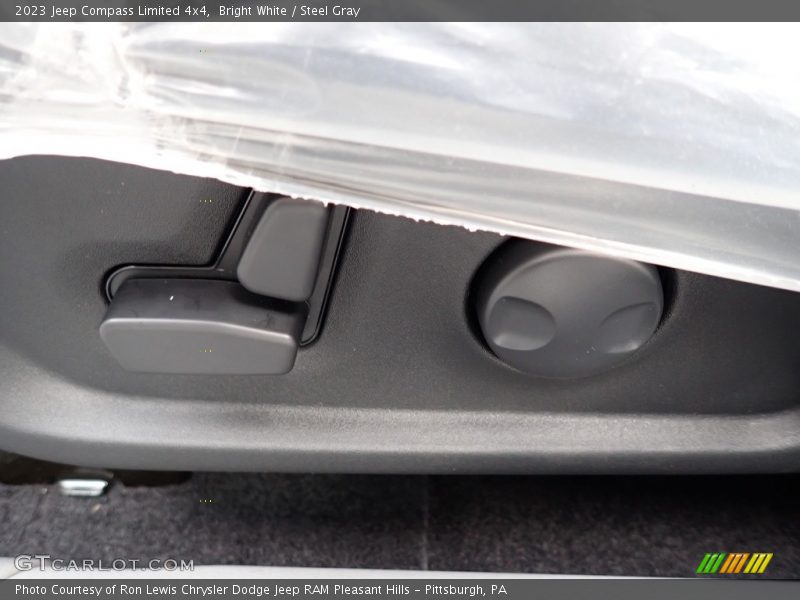 Bright White / Steel Gray 2023 Jeep Compass Limited 4x4