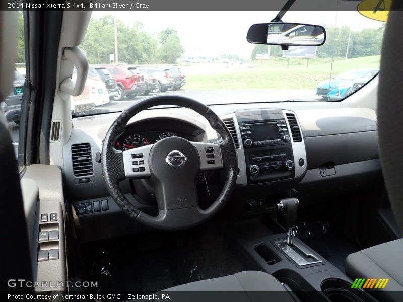 Dashboard of 2014 Xterra S 4x4