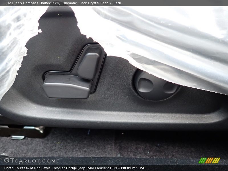 Diamond Black Crystal Pearl / Black 2023 Jeep Compass Limited 4x4