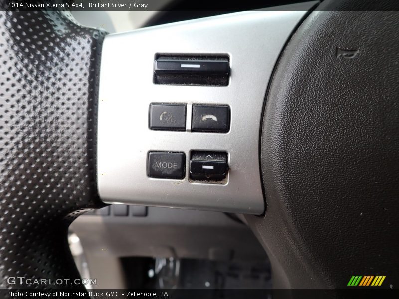  2014 Xterra S 4x4 Steering Wheel