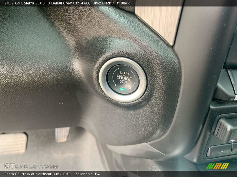 Onyx Black / Jet Black 2022 GMC Sierra 2500HD Denali Crew Cab 4WD