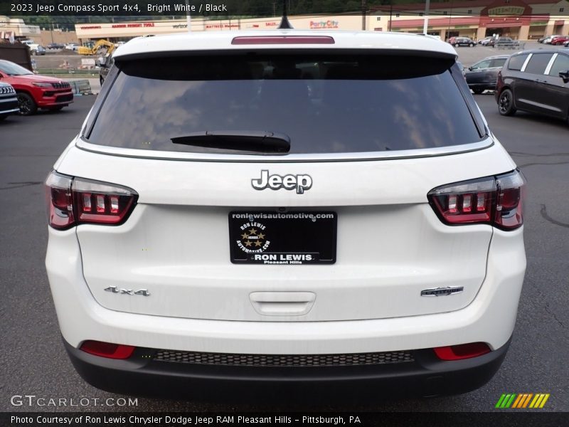 Bright White / Black 2023 Jeep Compass Sport 4x4