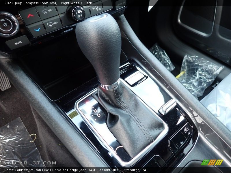 Bright White / Black 2023 Jeep Compass Sport 4x4
