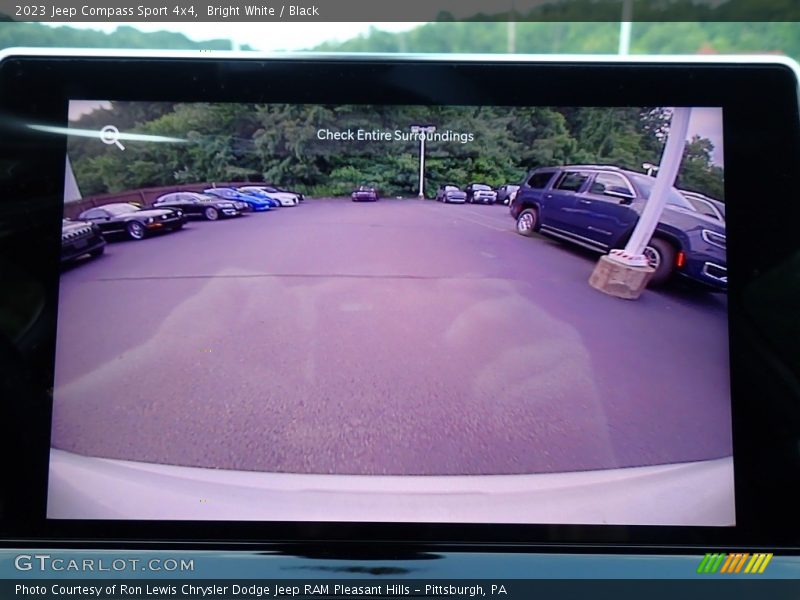 Bright White / Black 2023 Jeep Compass Sport 4x4