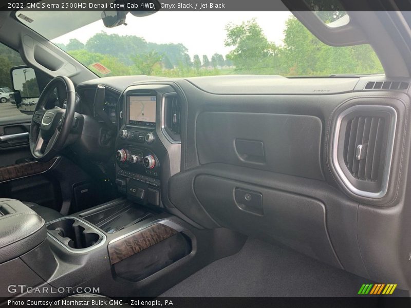Onyx Black / Jet Black 2022 GMC Sierra 2500HD Denali Crew Cab 4WD