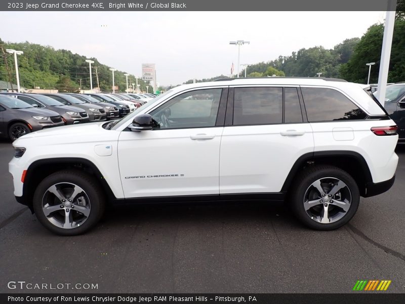 Bright White / Global Black 2023 Jeep Grand Cherokee 4XE