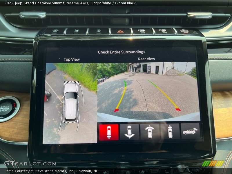 Controls of 2023 Grand Cherokee Summit Reserve 4WD