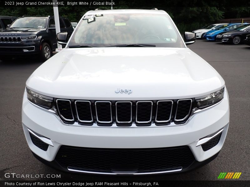 Bright White / Global Black 2023 Jeep Grand Cherokee 4XE