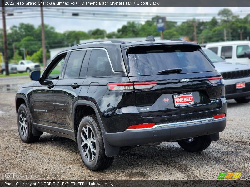 Diamond Black Crystal Pearl / Global Black 2023 Jeep Grand Cherokee Limited 4x4