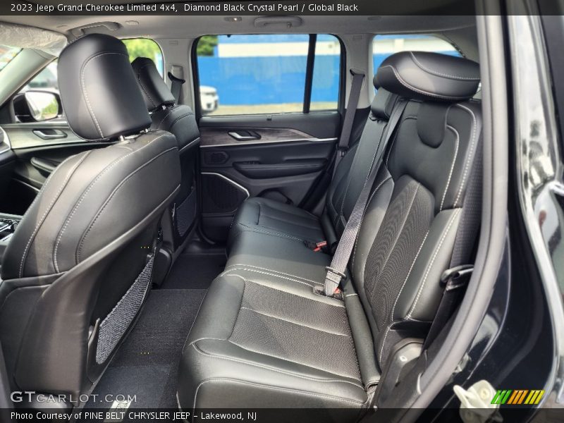Diamond Black Crystal Pearl / Global Black 2023 Jeep Grand Cherokee Limited 4x4